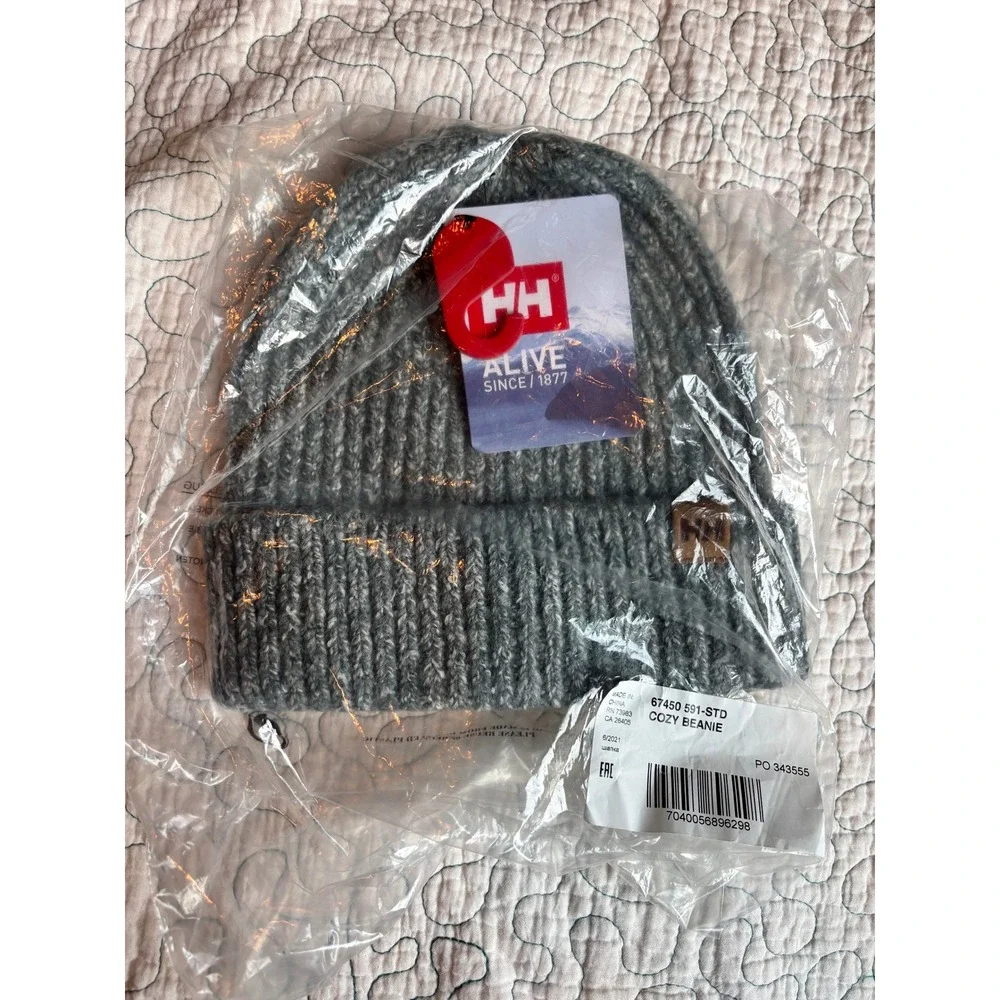 Helly Hansen Cozy Beanie Grey Ribbed Knit Cuffed Winter Hat Mens